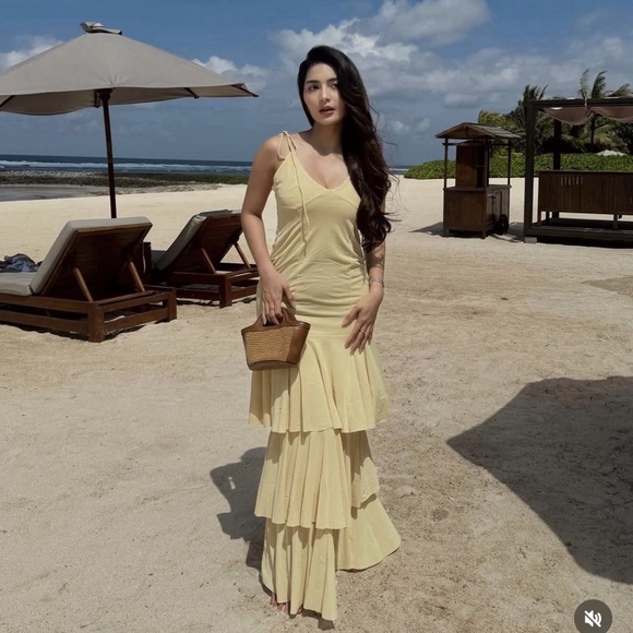 Zara Ruffled Midi Dress - Picture 5 of 16